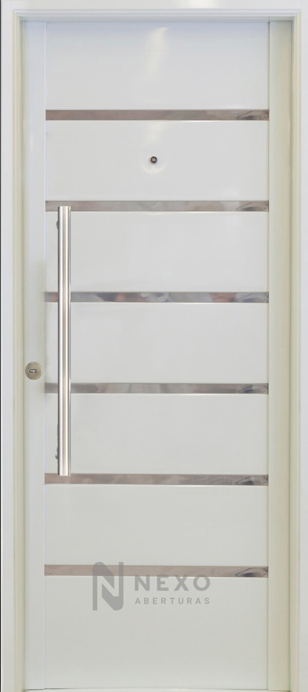 Puerta 7 Tableros Horizontales con Detalles en Acero Inoxidable NEXO Galva